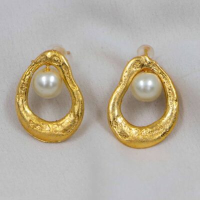 Pearl Stud